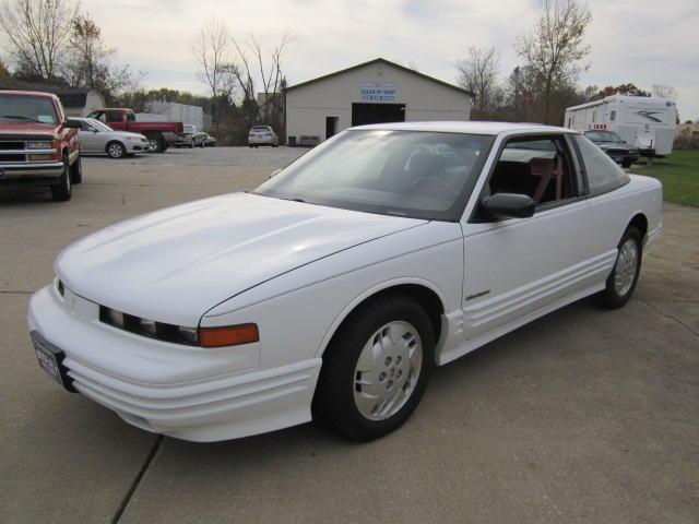 1994 Oldsmobile Cutlass Supreme Basic Wagon 4D