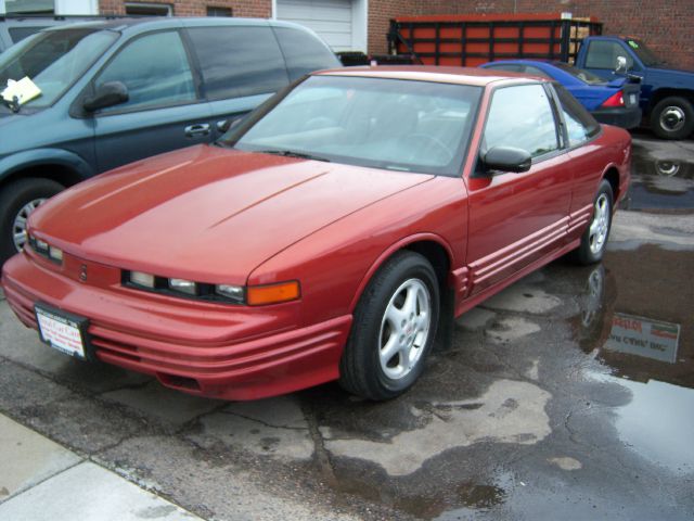 1996 Oldsmobile Cutlass Supreme Looks Like New