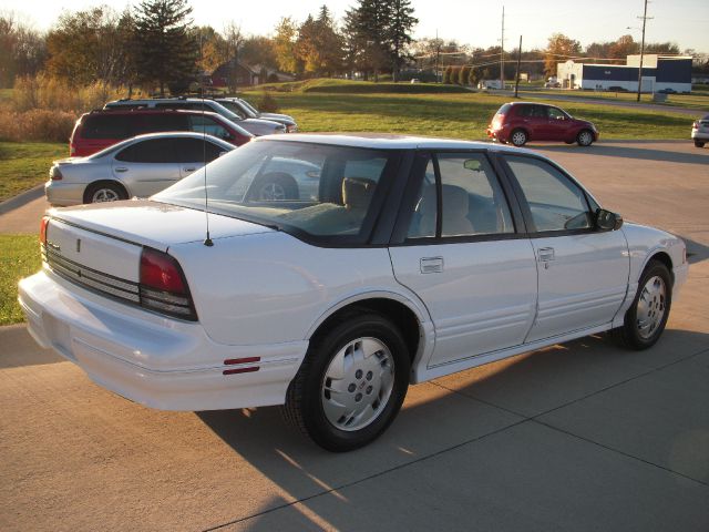 1996 Oldsmobile Cutlass Supreme LS S