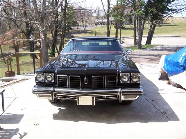 1975 Oldsmobile Delta 88 GL