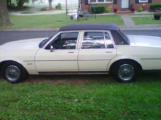 1985 Oldsmobile Delta 88 Unknown