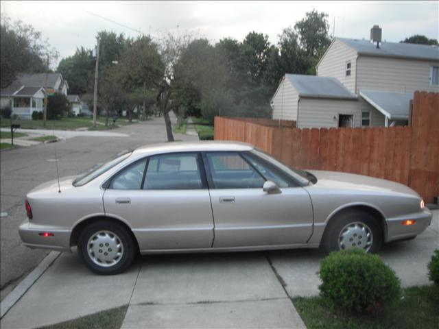 1999 Oldsmobile Eighty Eight Unknown