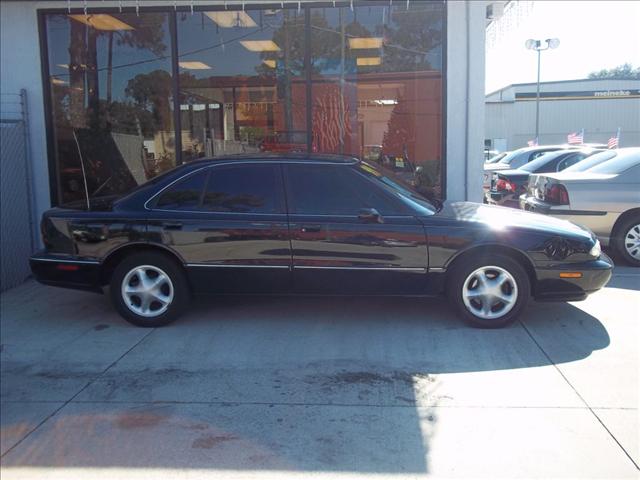 1999 Oldsmobile Eighty Eight Unknown