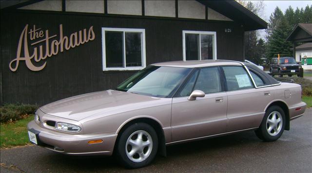 1999 Oldsmobile Eighty Eight 24 Box