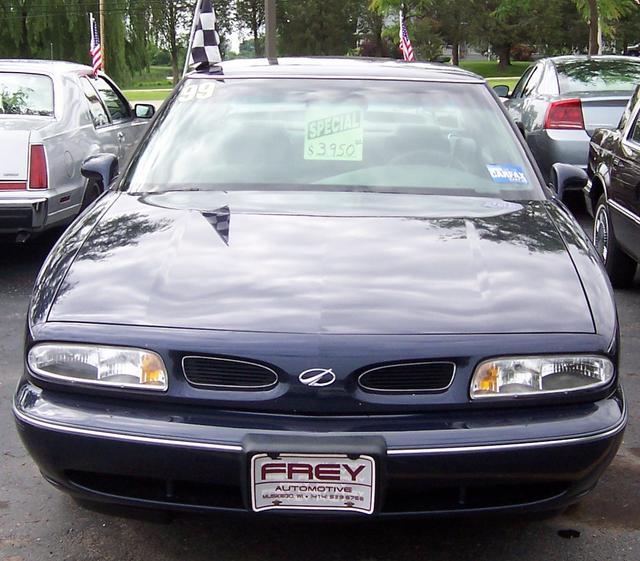 1999 Oldsmobile Eighty Eight Unknown