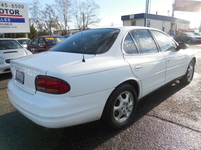 1998 Oldsmobile Intrigue Base