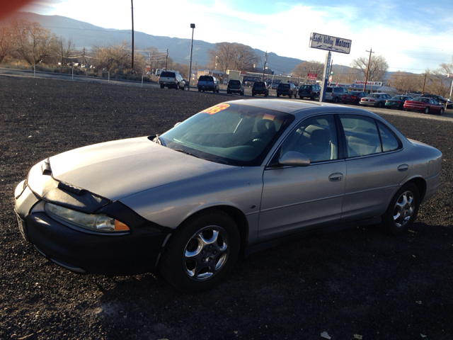 1999 Oldsmobile Intrigue S Sedan