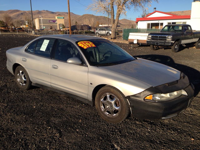 1999 Oldsmobile Intrigue S Sedan