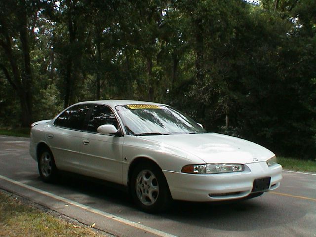 1999 Oldsmobile Intrigue S Sedan