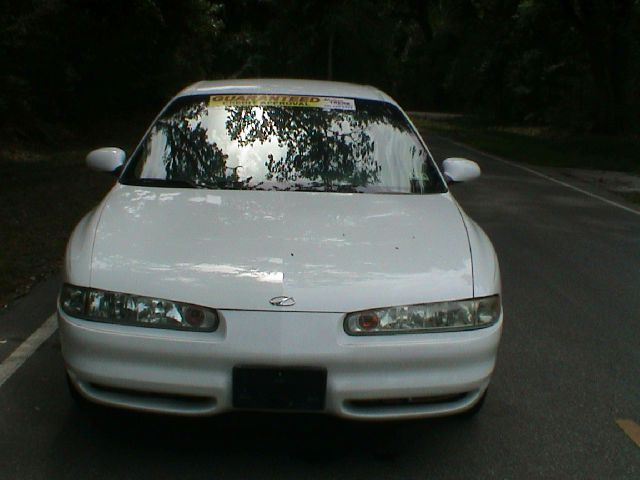 1999 Oldsmobile Intrigue S Sedan