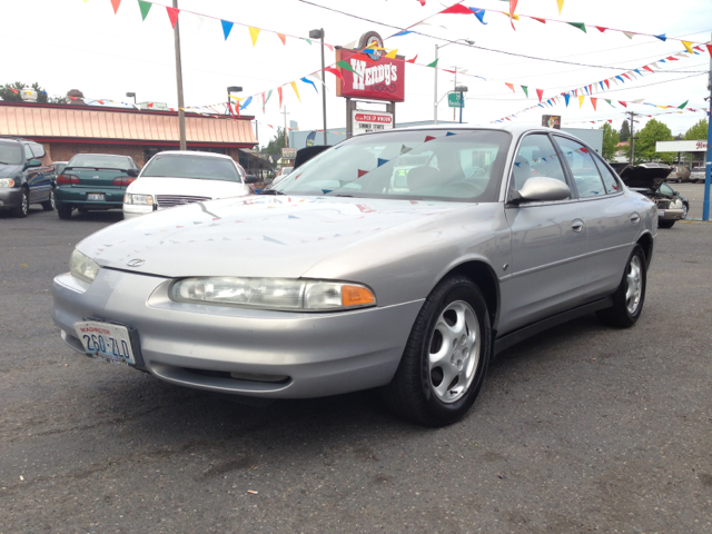 1999 Oldsmobile Intrigue S Sedan