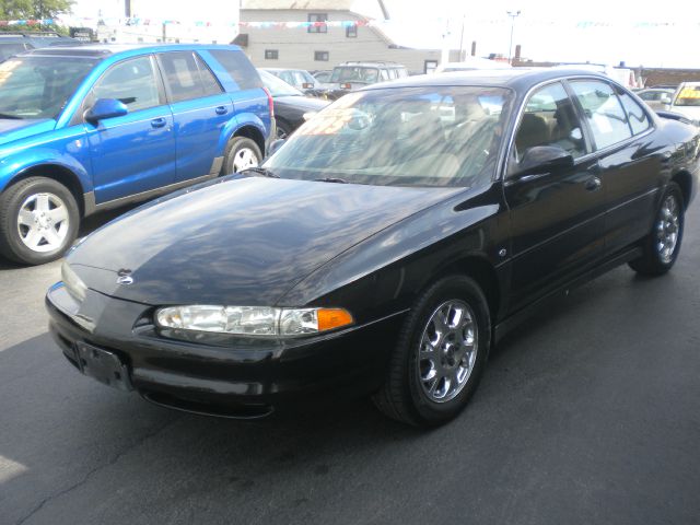 2000 Oldsmobile Intrigue FWD 4dr Sport