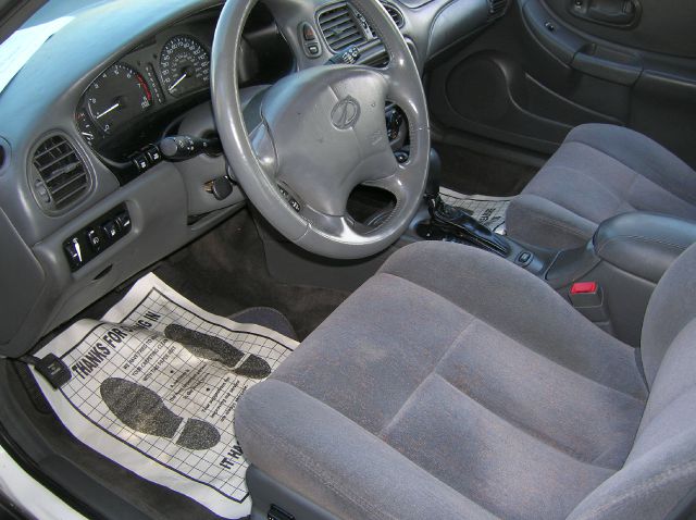 2000 Oldsmobile Intrigue S Sedan