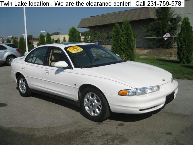 2001 Oldsmobile Intrigue S Sedan