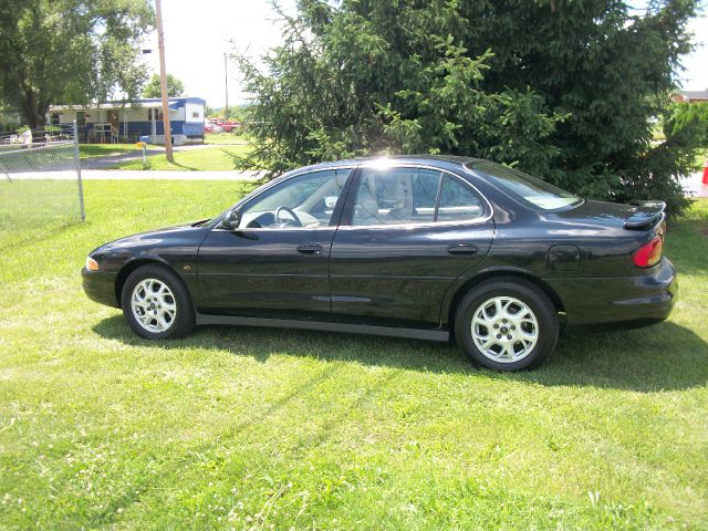 2001 Oldsmobile Intrigue S Sedan