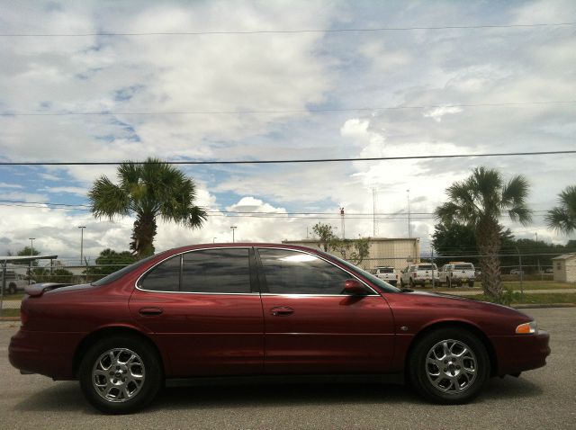 2001 Oldsmobile Intrigue S Sedan