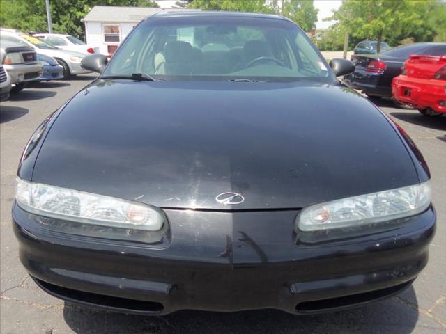 2002 Oldsmobile Intrigue S Sedan