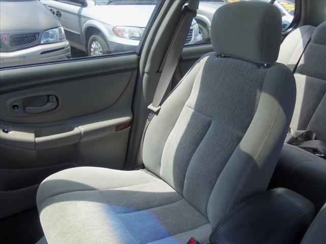 2002 Oldsmobile Intrigue S Sedan