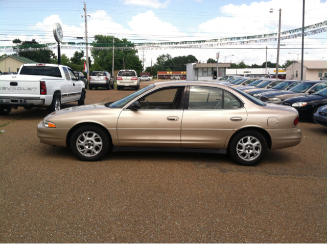 2002 Oldsmobile Intrigue Premier Nav AWD