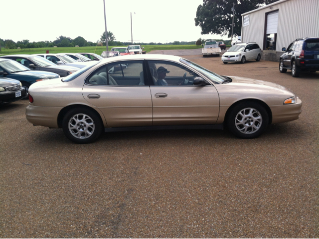 2002 Oldsmobile Intrigue Premier Nav AWD