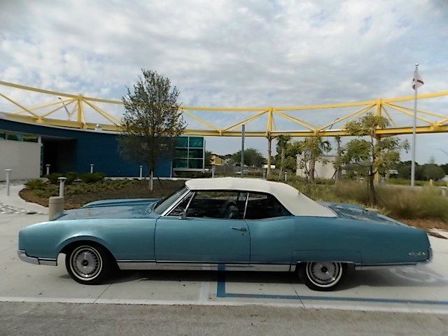 1967 Oldsmobile Ninety Eight Unknown