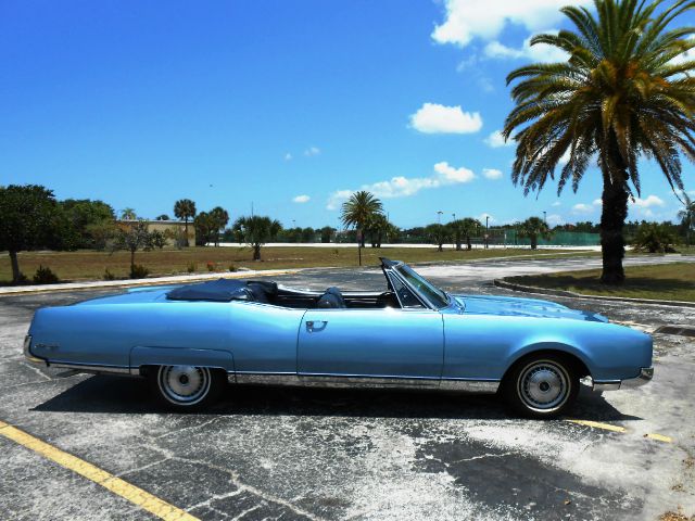 1967 Oldsmobile Ninety Eight Unknown