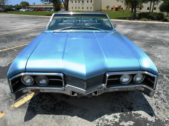 1967 Oldsmobile Ninety Eight Unknown