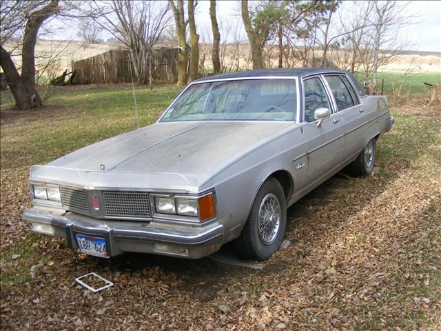 1984 Oldsmobile Ninety Eight Outback 3.0 R