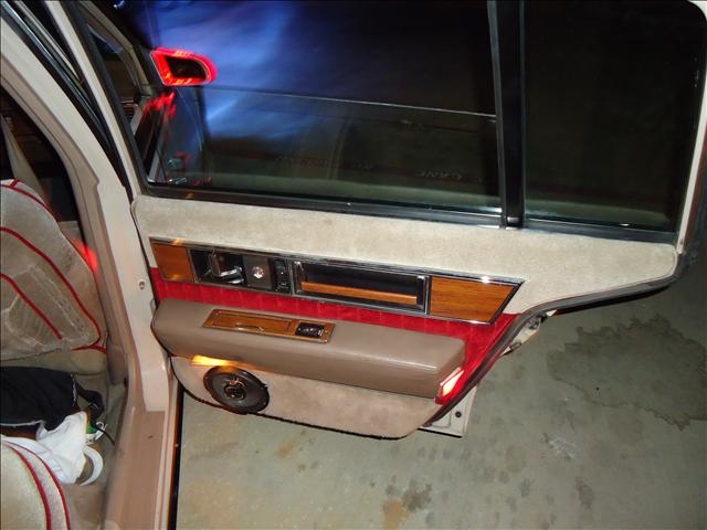 1988 Oldsmobile Ninety Eight Outback 3.0 R