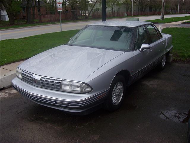 1991 Oldsmobile Ninety Eight Deluxe Sport