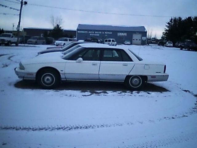 1991 Oldsmobile Ninety Eight Deluxe Sport