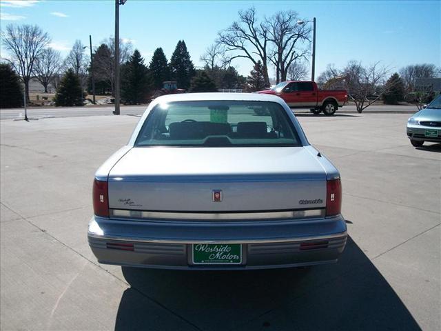 1991 Oldsmobile Ninety Eight Deluxe Sport