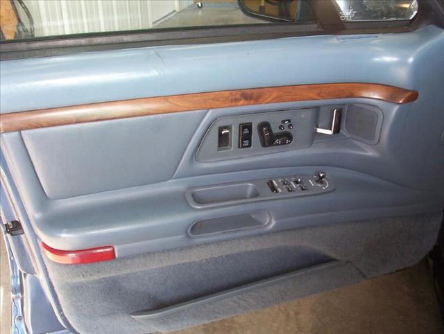 1997 Oldsmobile Regency Unknown