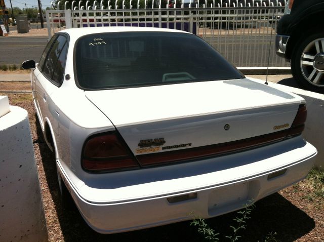 1999 Oldsmobile Regency LTZ 4WD W/sunroof