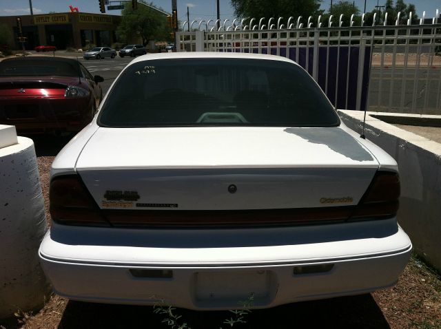 1999 Oldsmobile Regency LTZ 4WD W/sunroof