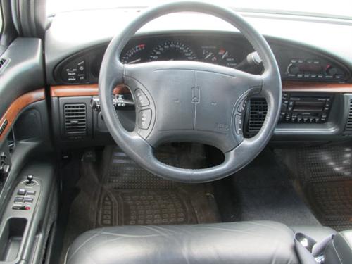 1999 Oldsmobile Regency LTZ 4WD W/sunroof