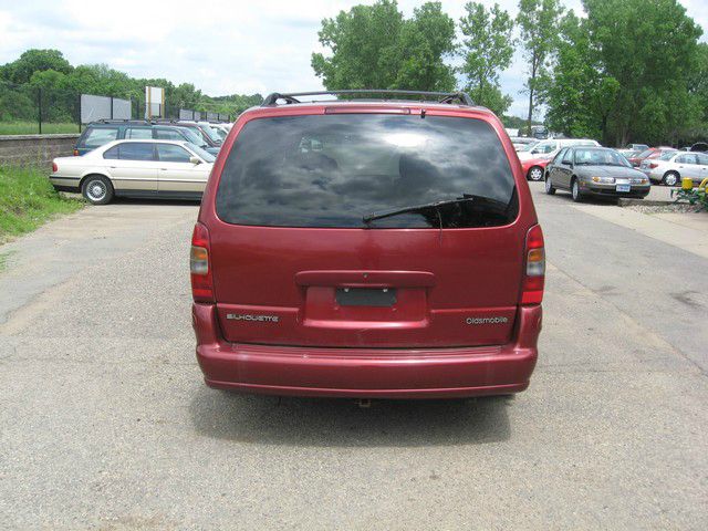 1999 Oldsmobile Silhouette GS 43