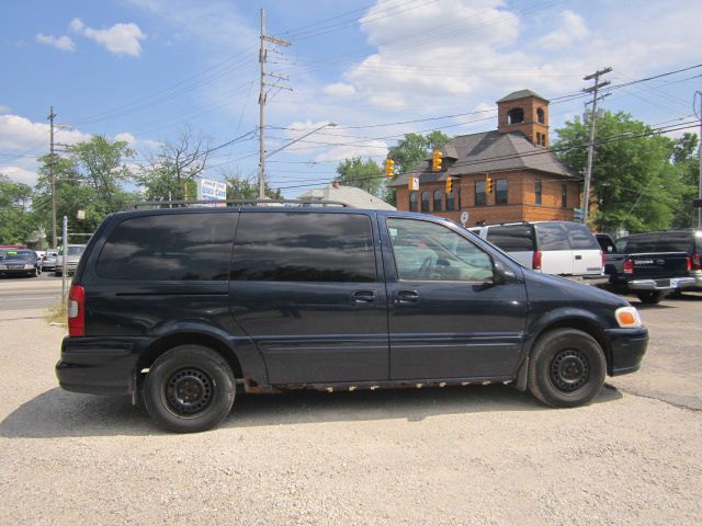 2000 Oldsmobile Silhouette S Sedan