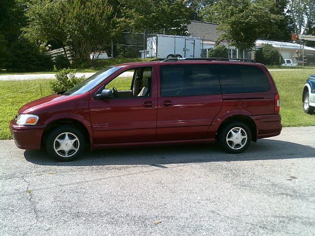 2000 Oldsmobile Silhouette S Sedan