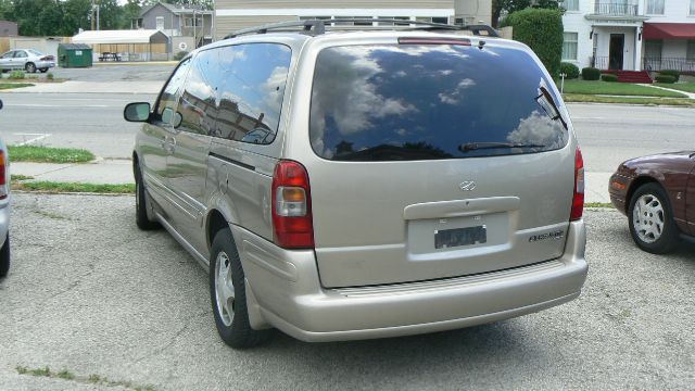 2000 Oldsmobile Silhouette S Sedan