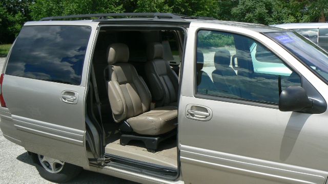 2000 Oldsmobile Silhouette S Sedan