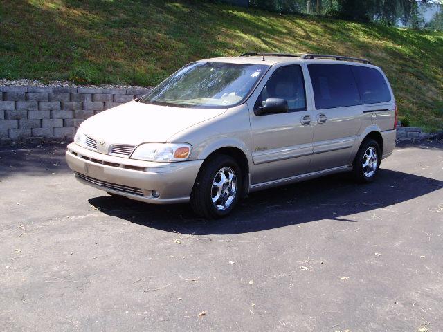 2002 Oldsmobile Silhouette EXL 7 Passenger AWD