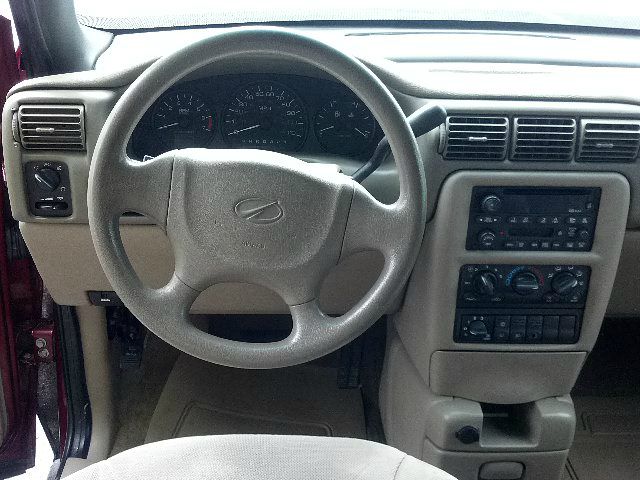 2003 Oldsmobile Silhouette S Sedan