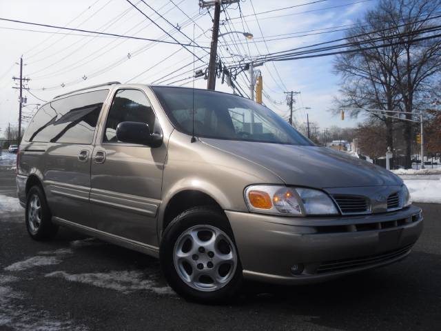 2003 Oldsmobile Silhouette S Sedan