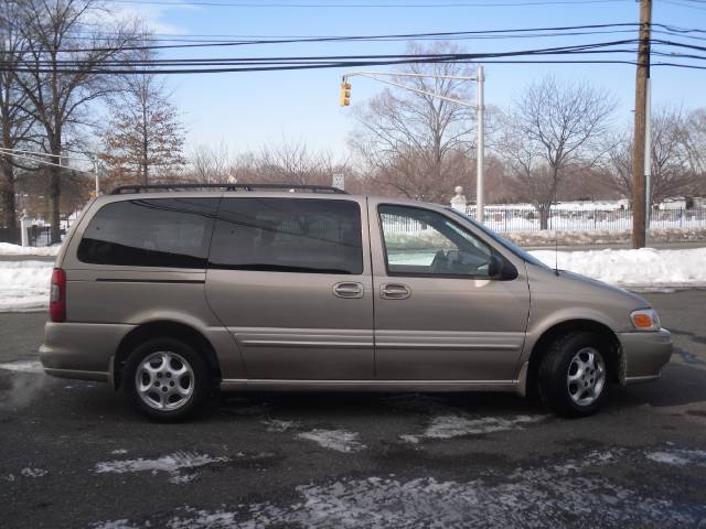 2003 Oldsmobile Silhouette S Sedan