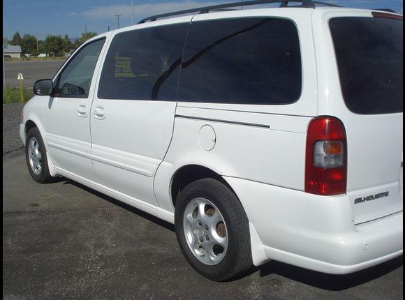 2003 Oldsmobile Silhouette S Sedan