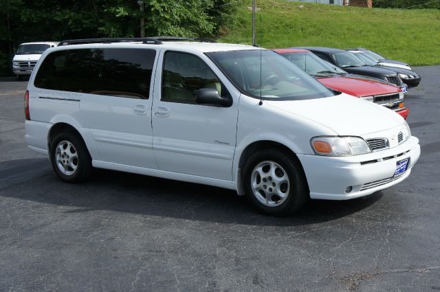 2003 Oldsmobile Silhouette EXL 7 Passenger AWD