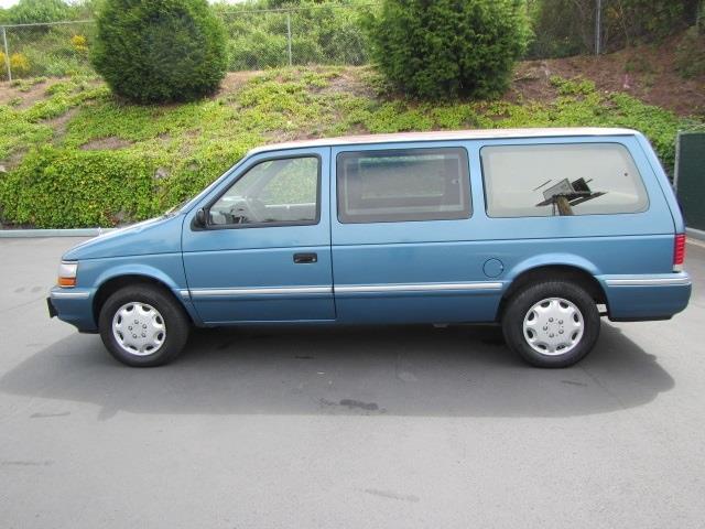 1993 Plymouth Grand Voyager SE