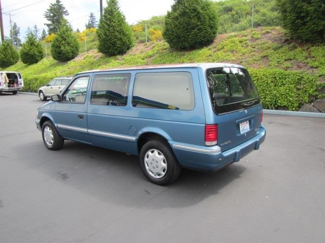 1993 Plymouth Grand Voyager SE