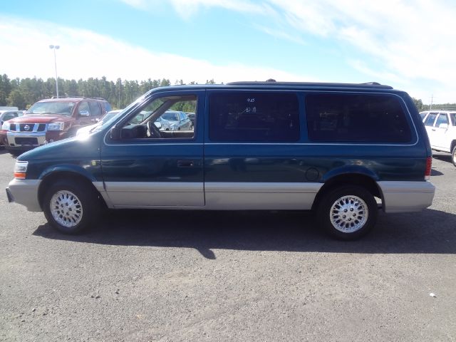 1994 Plymouth Grand Voyager FWD 4dr